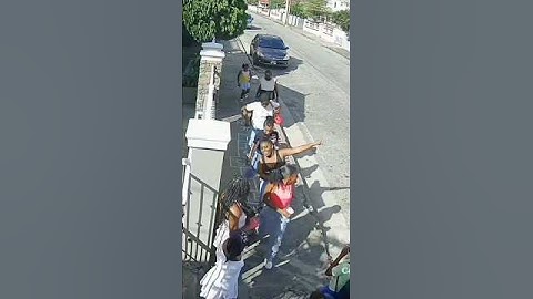 This woman created a game on walkway and kids and adults had fun ❤️ 👏 || Hopscotch | Inner Child