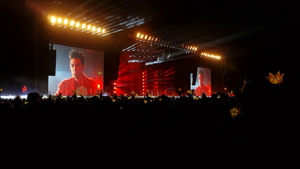 20170121 BIGBANG 0.TO.10 in Hong Kong - Bang Bang Bang + Fantastic Baby + Sober