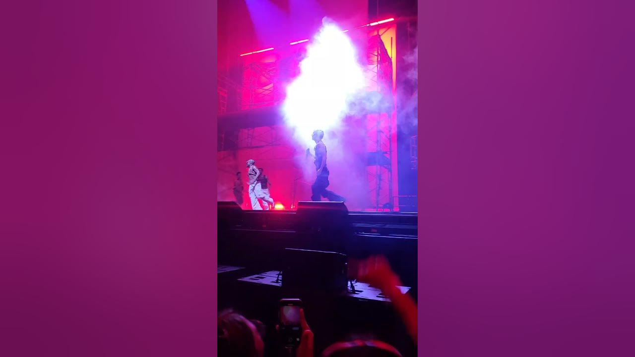 Troye Sivan Dancing Right in Front of Us at the Sweat Tour!