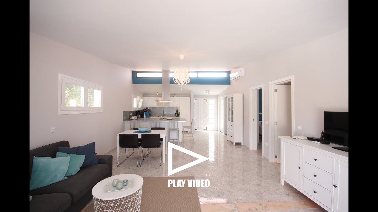 Chalet compuesto de dos viviendas independientes en Chayofa, Tenerife sur