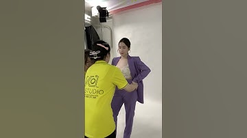 Style ảnh Doanh Nhân Vest Tím thần thái - | KA Studio  #ka_studio