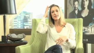 Unreleased Lost Girl Season 4 extra with Zoie Palmer