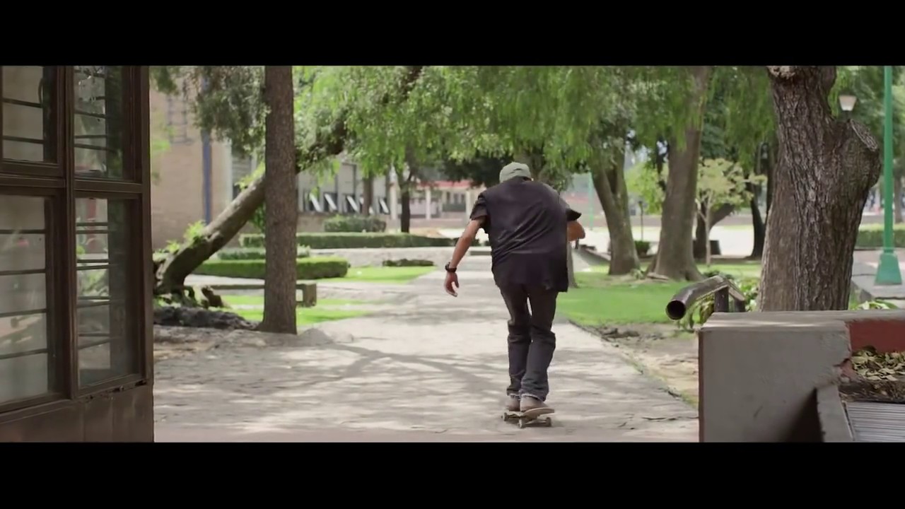 FERNAN ORIGEL , SKATEBOARDING !