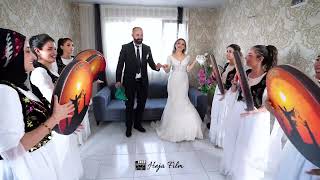 Nuda Erbane Grubu Gelin Damada Erbane Çalıp Türkü Söylüyor