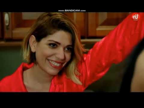 كلثوم و خالتها عملو عزيزة بابا نوال هههههههههه 