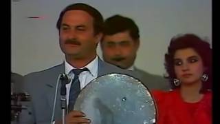 Ağaxan Abdullayev - Dilbəra mən səndən ayrı