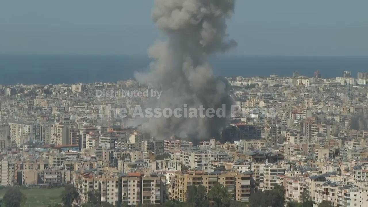 Explosions in Beirut send plumes of smoke into the air - YouTube