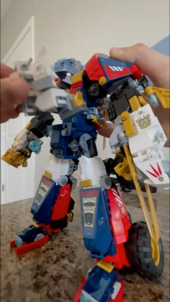 Peak LEGO Design! 71834 Zane's Ultra Combiner Mech - YouTube