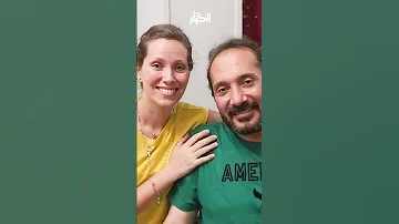 تزوج 6 مرات علي الحجار يحتفل بعيد زواجه مع هدى على البحر 