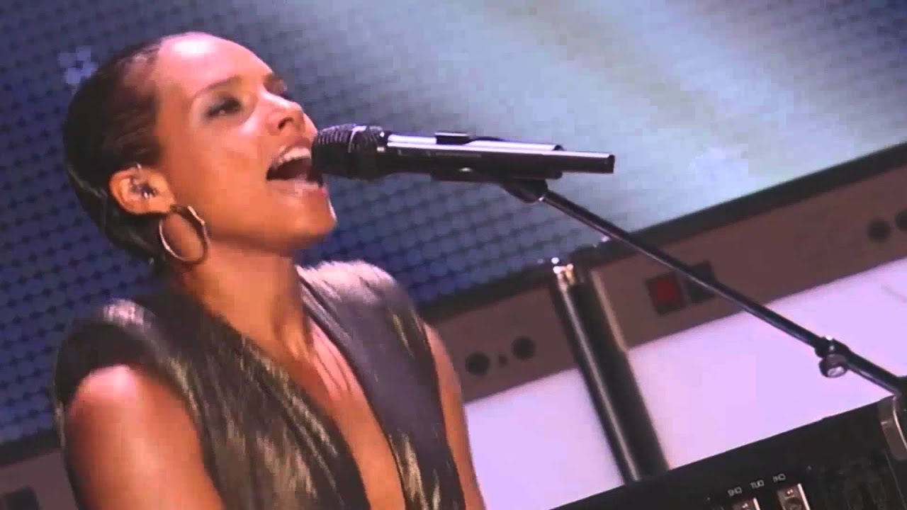 Alicia Keys Ft Nicki Minaj Girl On Fire YouTube