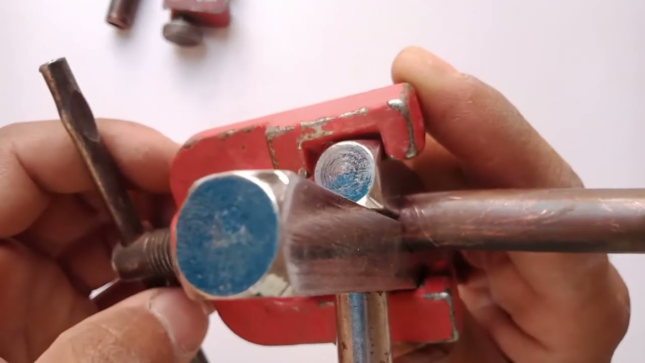 how to make air conditioner copper pipe flare||how to flare copper pipe!||Flarig copper tubing