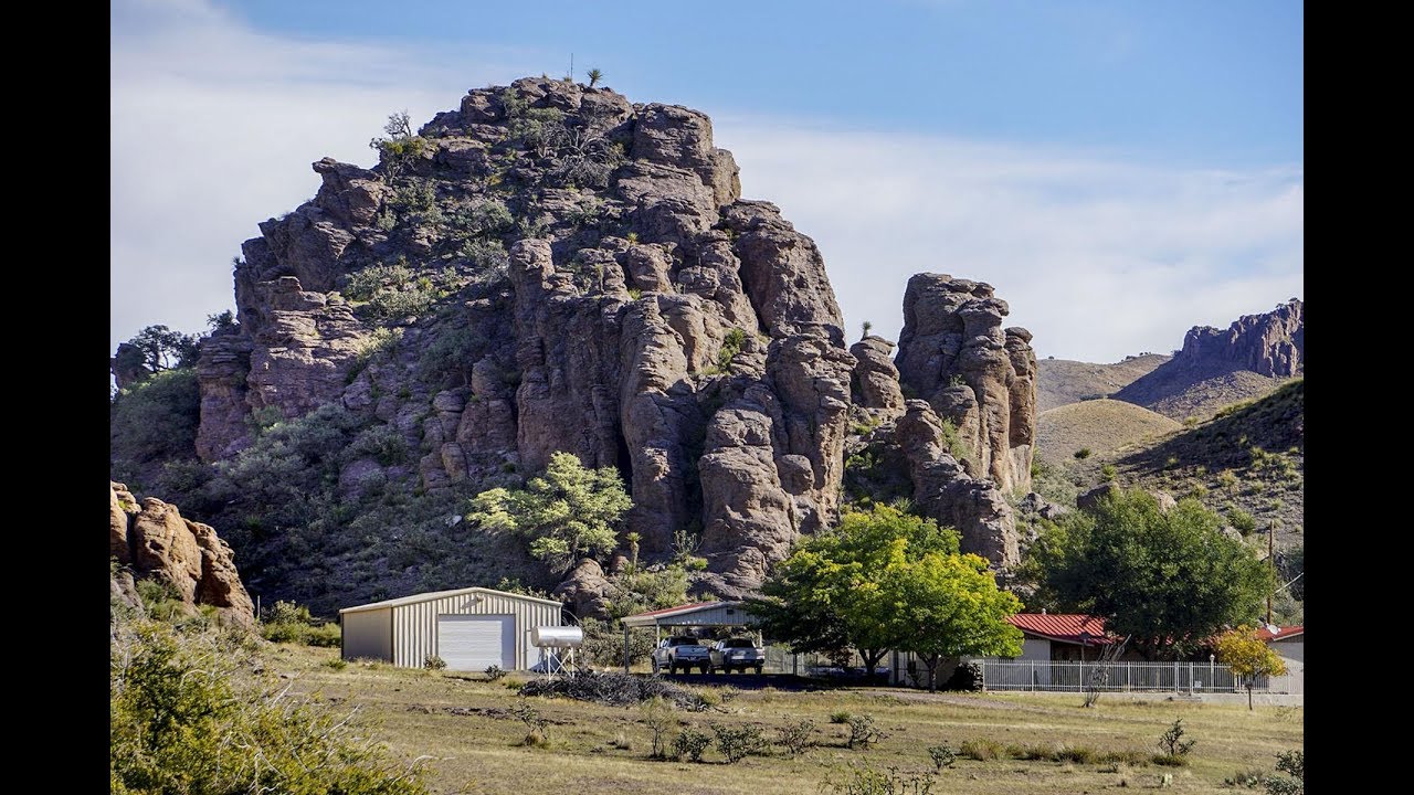 For sale West Texas ranch with 30 million views, ‘Giant’ history