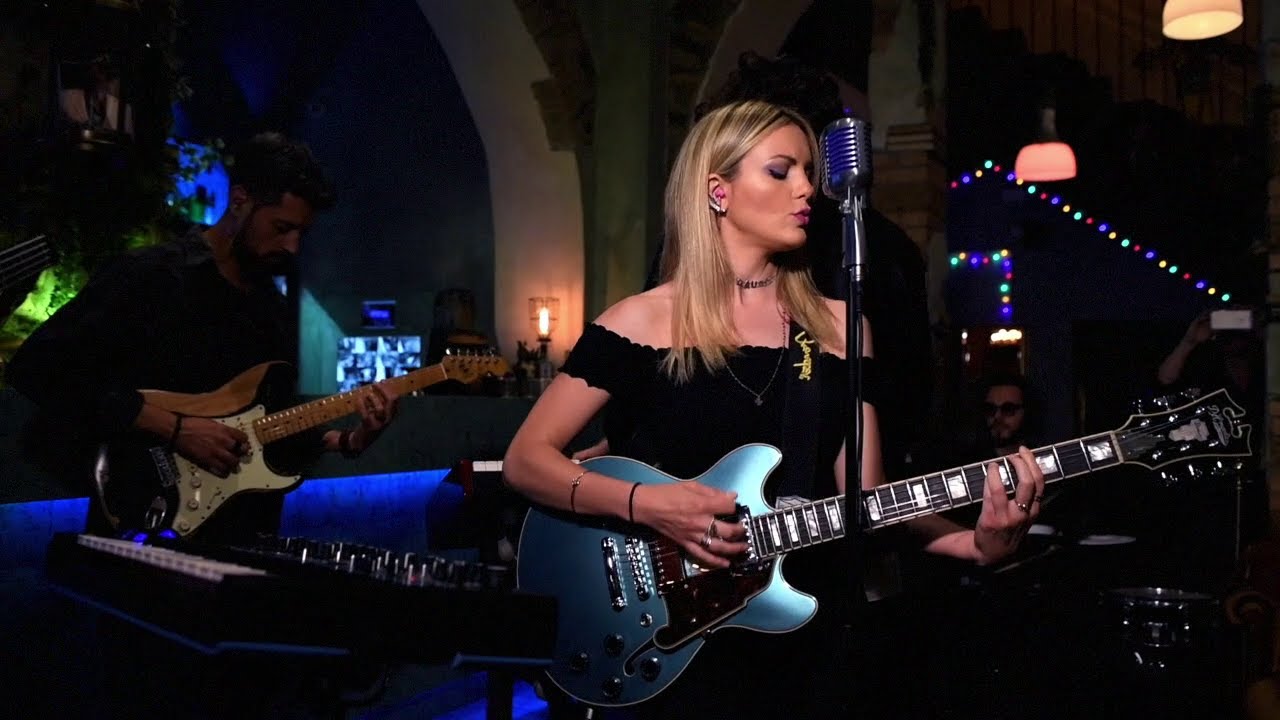 EASIER- 5SOS // DAUDIA cover // Official Video