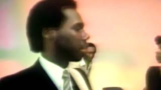 Chic - Le Freak (1978)