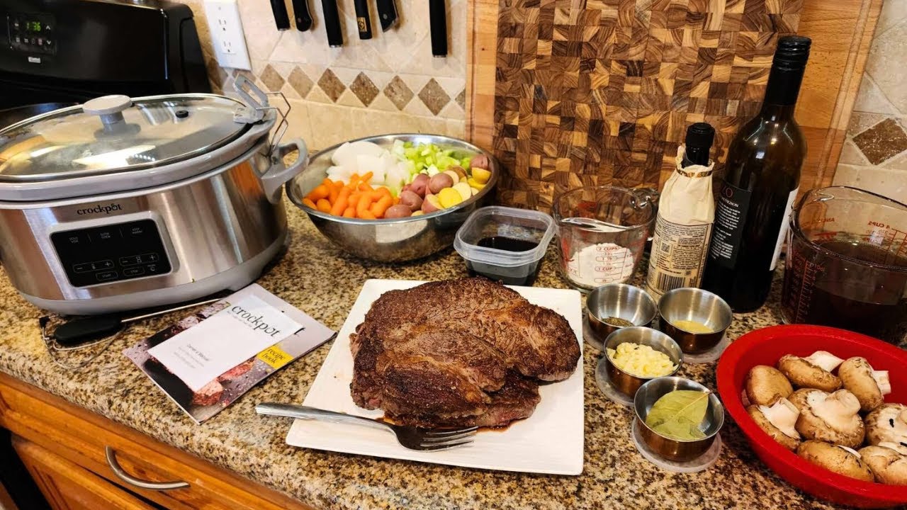 CrockPot 7Quart Cook & Carry™ Slow Cooker with Sous Vide