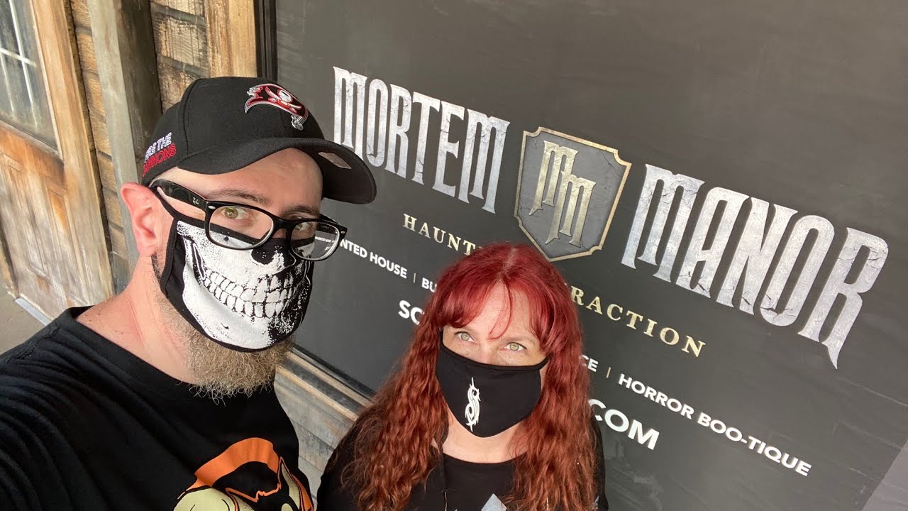 Coasters, Classic Cars, & A Year Round Haunted House and Haunted Store | Touring Old Town, FL