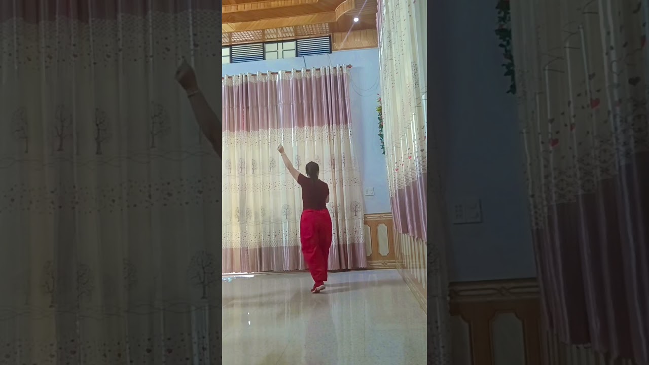 Lk phụ nữ Việt Nam. Cùng hướng . Em ghép nhạc thử 