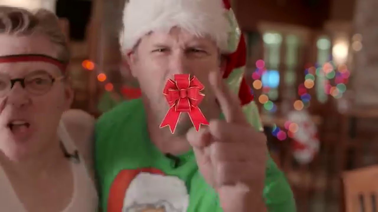marc edouard vlasic dogs Behind the Holiday Videos Pt. 4 – 2015 Sharks Holiday Video