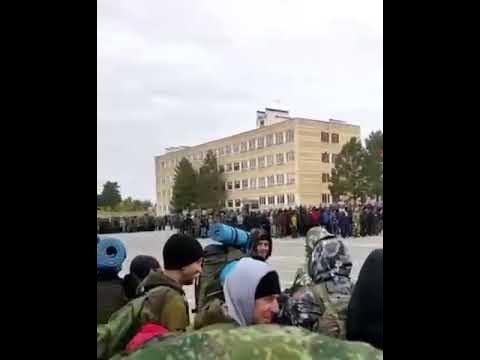 Елань, Свердловской области. Пенсионеров учат маршировать - YouTube