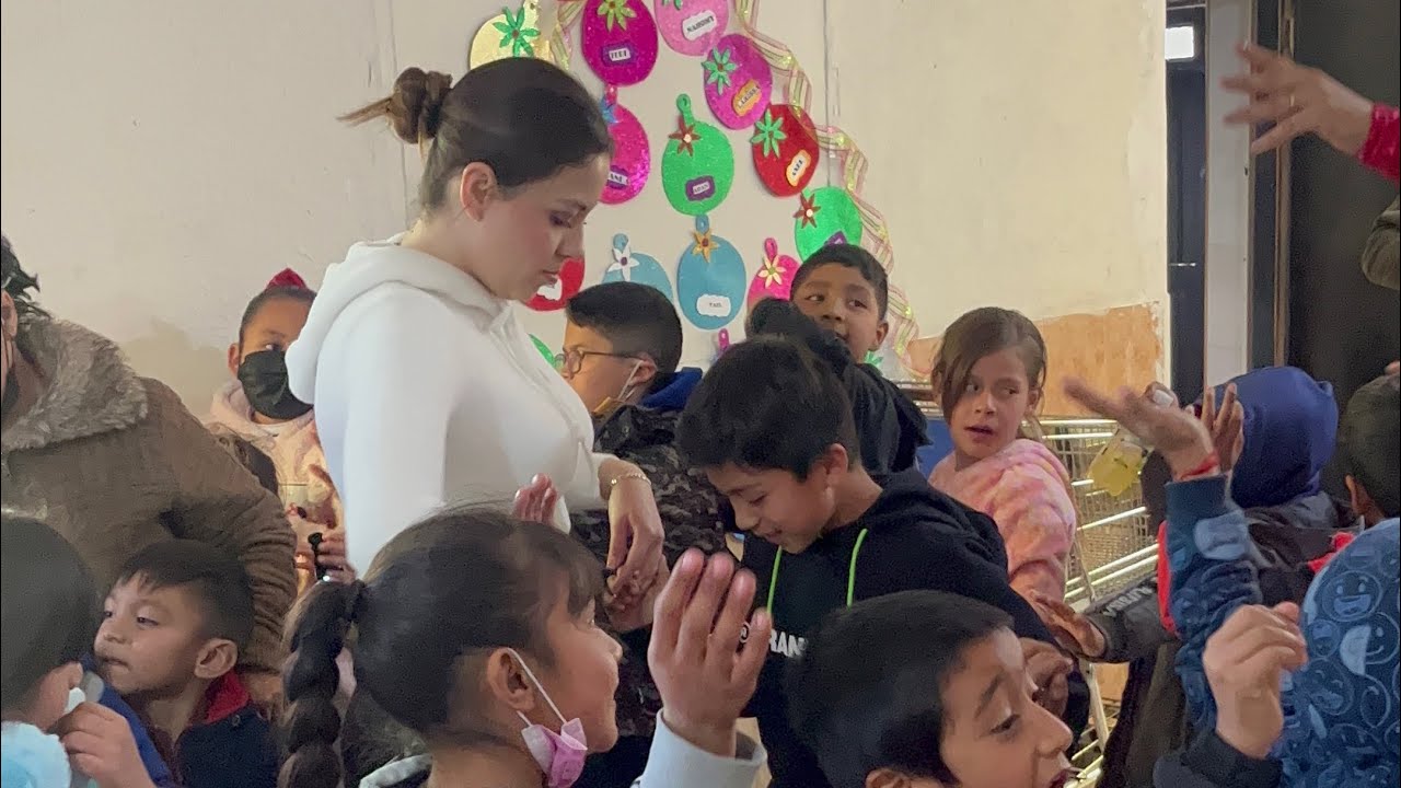 Le llevamos una posada a los niños de la casa hogar 🎉♥️ - YouTube