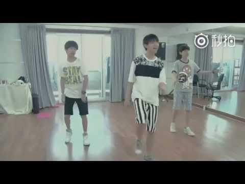 [REUP] 150810 Sủng ái 宠爱 _ TFBOYS @ Dance Practice