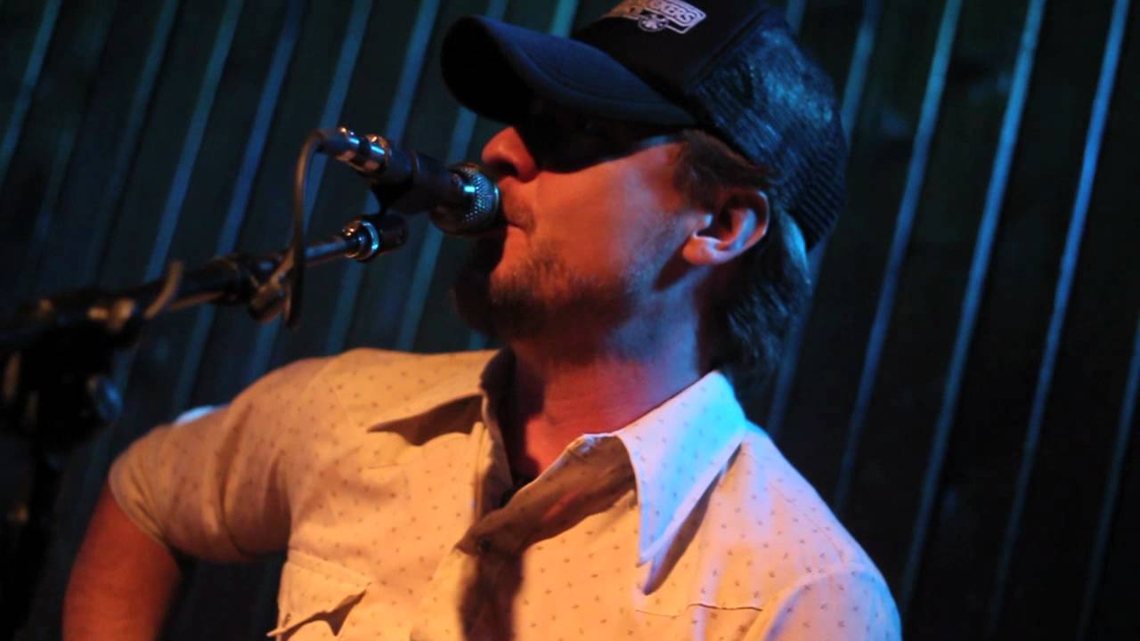 THE MOONLIGHTERS - DEAR DOCTOR - Live at The Saxon Pub