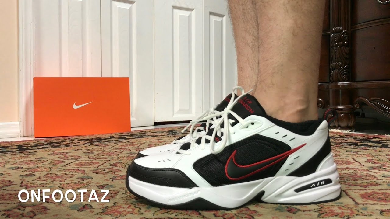 ponerse nervioso toma una foto novela Nike Air Monarch White Black On Foot - YouTube