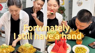 幽默的日常：一手搞笑挑战