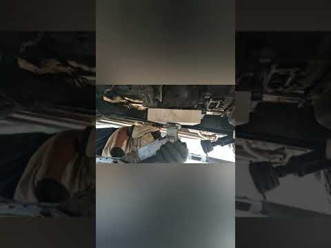 Снятие раздатки замена сальника заднего АКПП на Мицубиси Монтеро Спорт