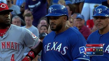 CIN@TEX: Fielder lines a two-run single to right