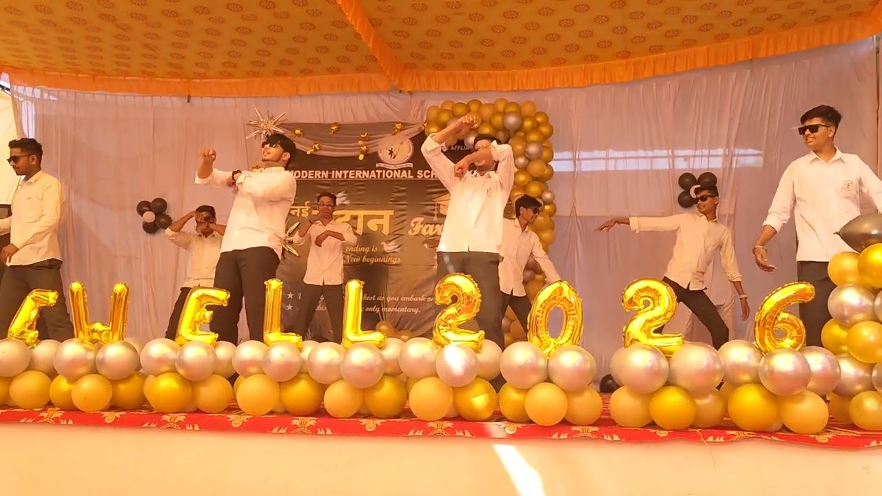 Boys farewell dance😍