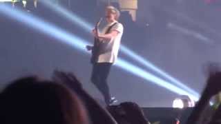 One Direction Clouds On The Road Again Tour Sydney-Opening HD