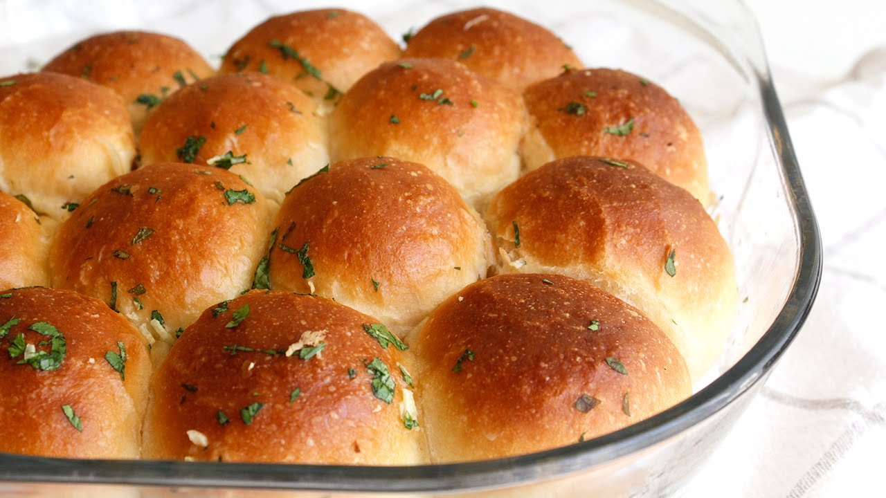 No Knead Fluffy Dinner Rolls Garlic Bread YouTube