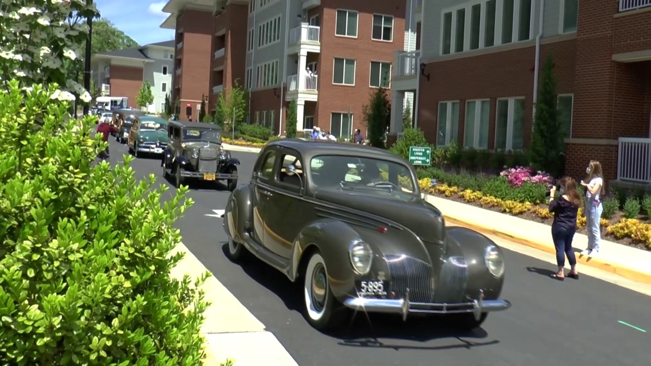 Antique Car Parade - YouTube