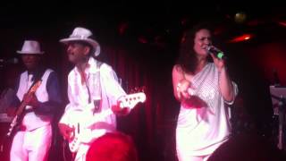 Video thumbnail of "Larry Graham - Everyday People / If you want me to stay"