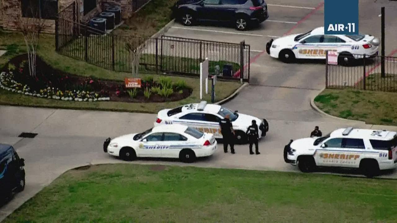 Man dies after being shot multiple times at Katy-area apartments