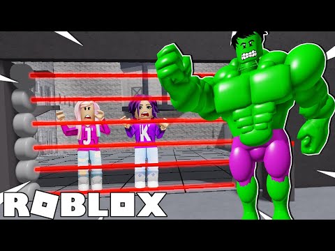 Escape Superhero Obby on Roblox !