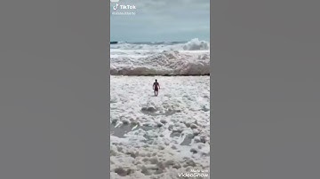 البحر من آيات الله فقولوا سبحان الله
