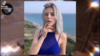 Eva Elfi На Аву