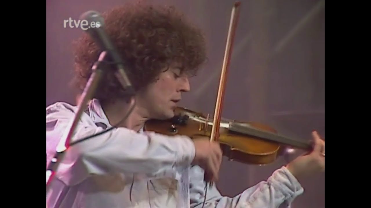 Angelo Brandurdi - La pulce di'acqua (en vivo, 11.12.1985)