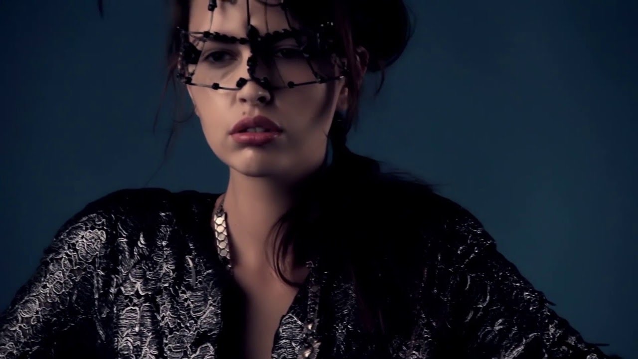 Théâtre de la coiffure -Hair Sewing-