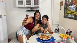 Lua Cuida De Jan Muito Bem