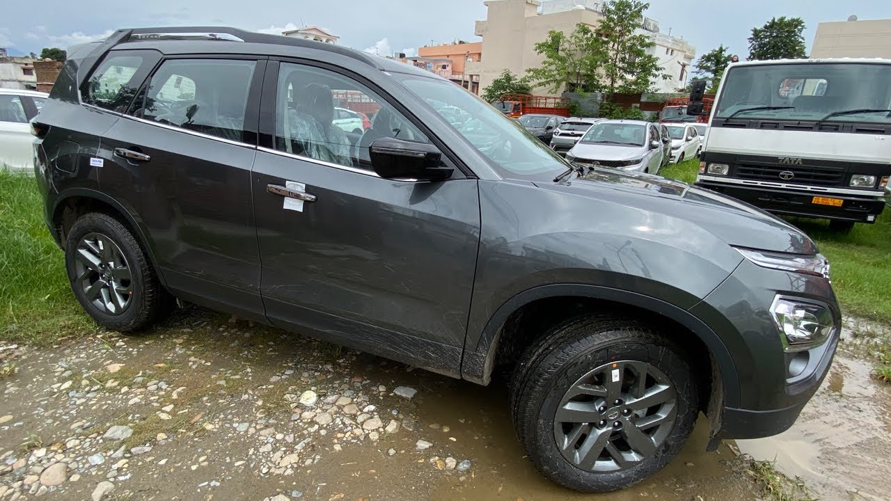 Tata Safari XT+ With Panoramic Sunroof Value For Money Varient 18