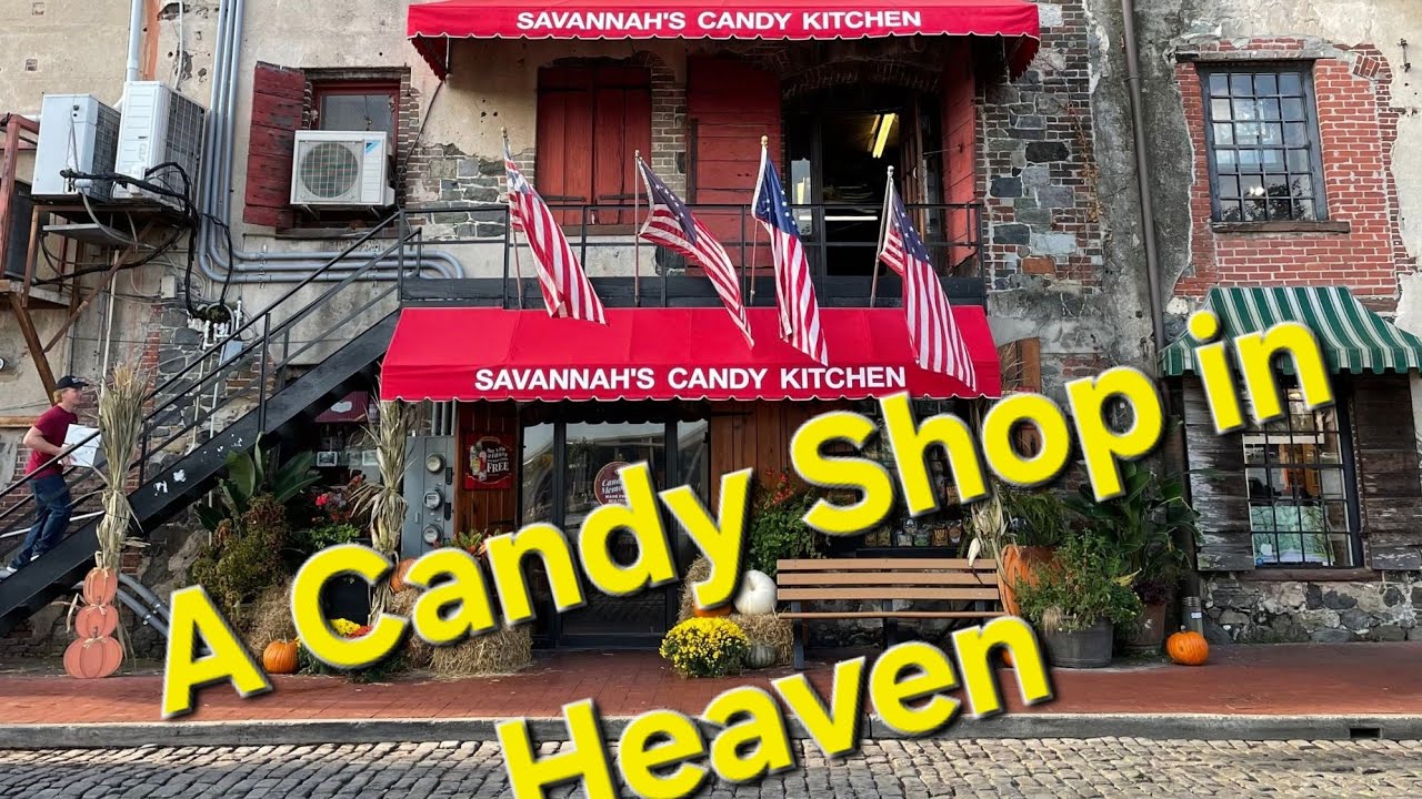 A Candy Shop in Savannah (Savannah Candy Kitchen)- Family Travel Vlog of Savannah Georgia USA (Urdu)