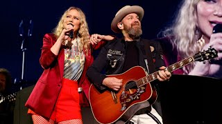 Celebrity Sugarland Drops Out of ACM Awards Due to Jennifer Nettles' Illness Net Worth