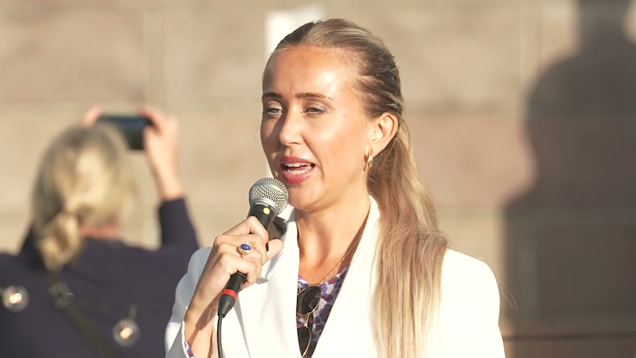 Julie Tronhuus - 19. august