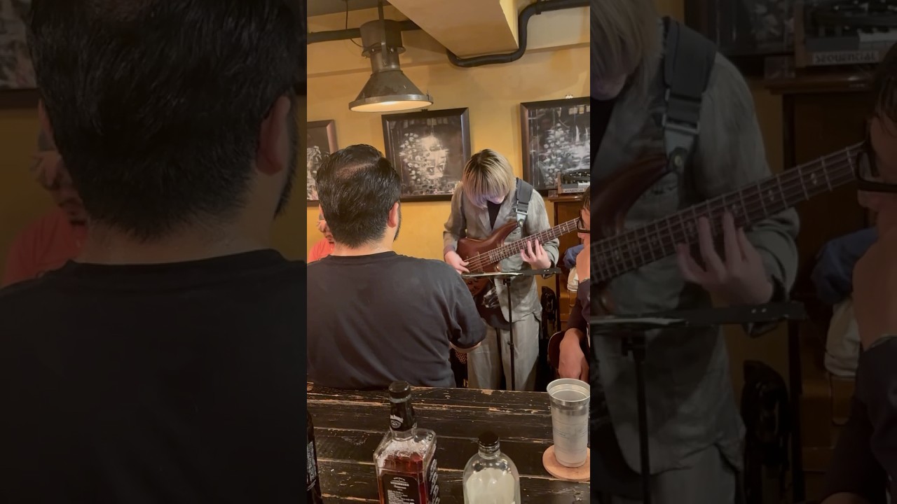 Open Free Bass Solo in Live (Ab Tonality) 