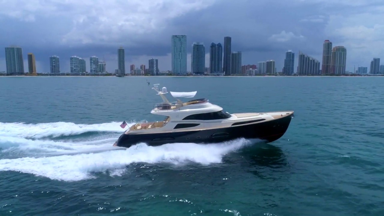 74 Mochi Craft Dolphin Yacht for Sale