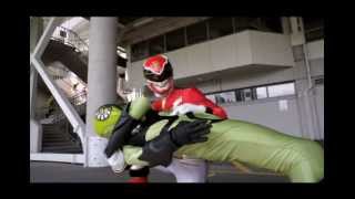 Power Rangers Megaforce "Going Viral": Follow the Leader