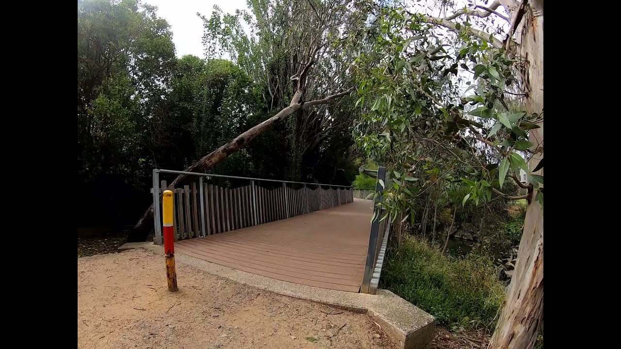 Walking Hays Paddock Kew east, Melbourne, Victoria, Australia
